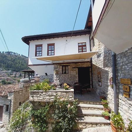 Guest House J.Prifti 培拉特 外观 照片